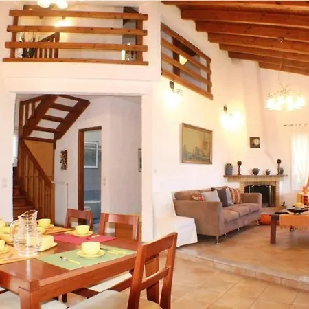 Platanos Estate * Akrata