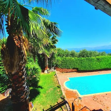 Platanos Estate Villa *