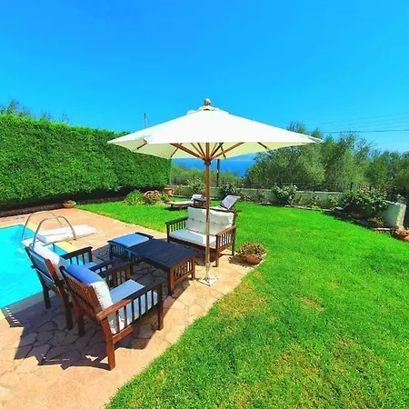Platanos Estate Villa *