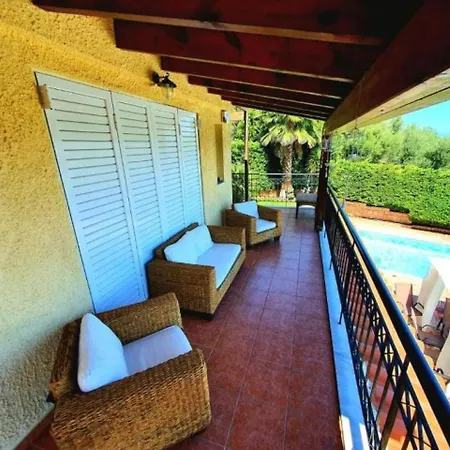 Platanos Estate * 阿克拉塔