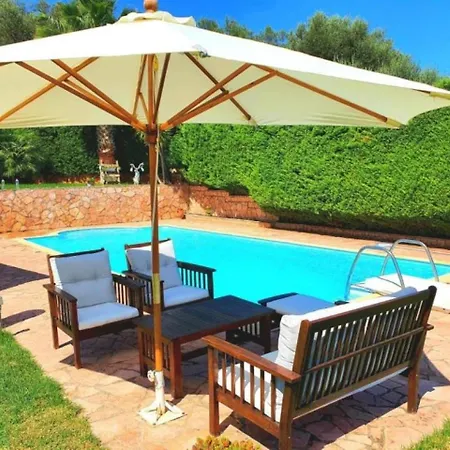 Vila Platanos Estate Akrata