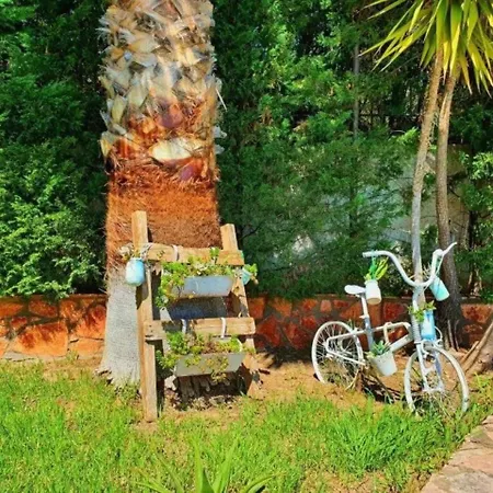 Platanos Estate Vila