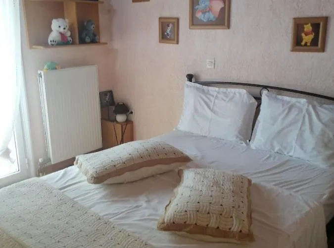 Platanos Estate * Akráta