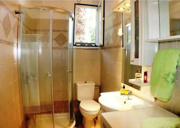 Platanos Estate Villa